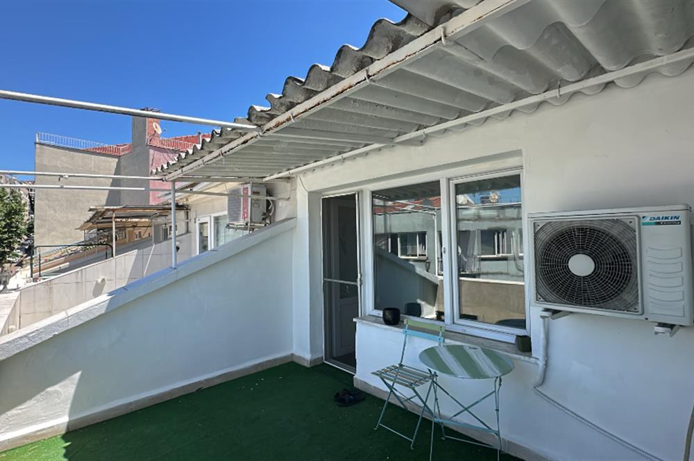 Beşiktaş Serencbey'de Deniz Manzaralı Teraslı Eşyalı 2+1 Kiralık