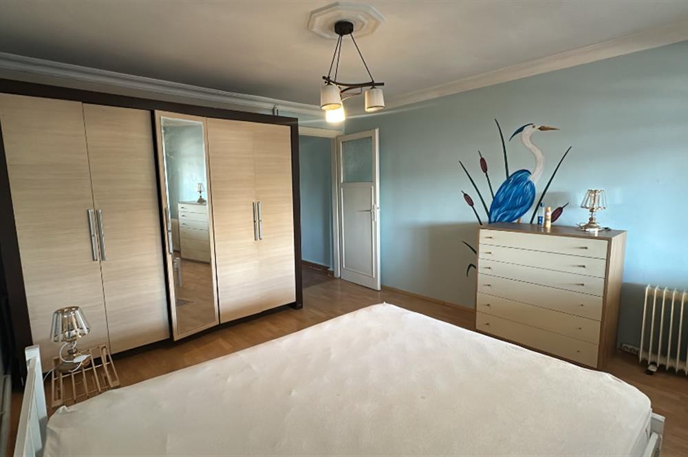 Beşiktaş Serencbey'de Deniz Manzaralı Teraslı Eşyalı 2+1 Kiralık