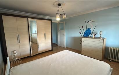 Beşiktaş Serencbey'de Deniz Manzaralı Teraslı Eşyalı 2+1 Kiralık