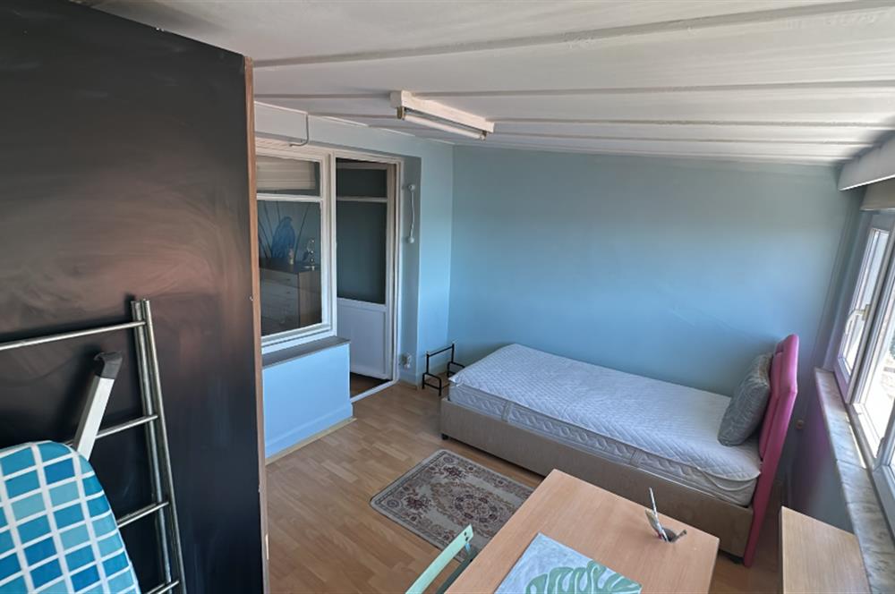 Beşiktaş Serencbey'de Deniz Manzaralı Teraslı Eşyalı 2+1 Kiralık