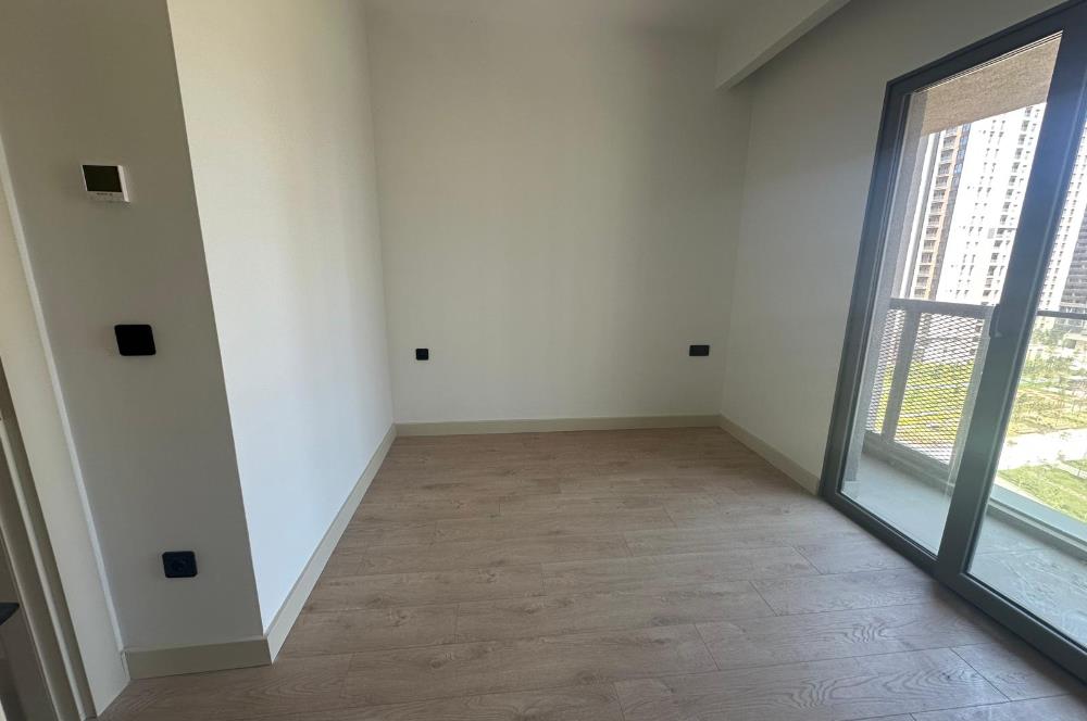 C21 ROOF MİLLET BAHÇESİ MANZARALI KİRALIK 1+1 DAİRE