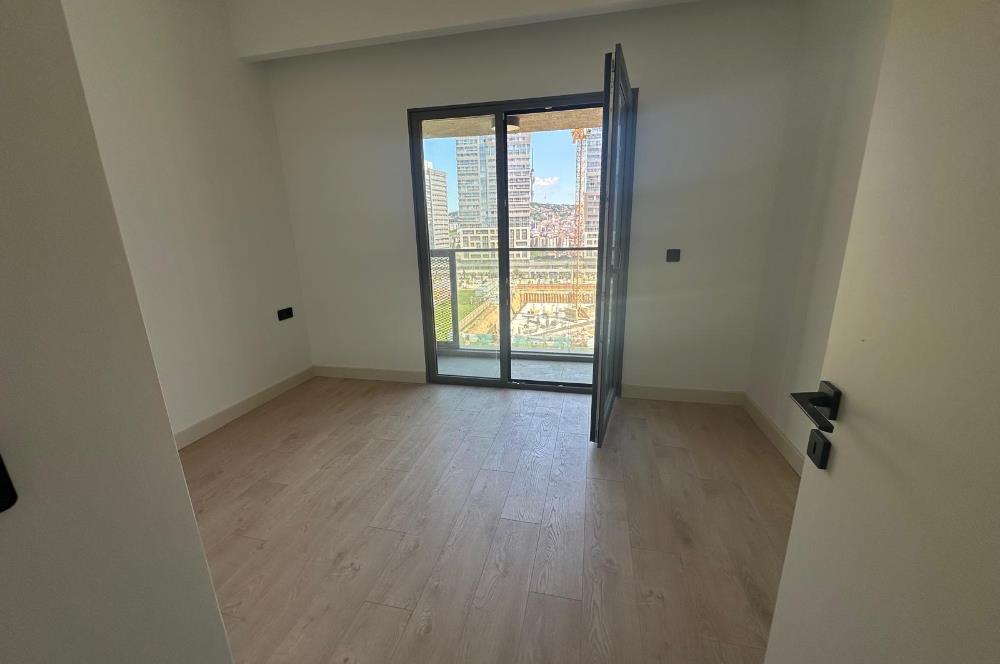 C21 ROOF MİLLET BAHÇESİ MANZARALI KİRALIK 1+1 DAİRE