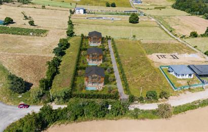 C21 Cius; Köy İçi İmarlı 3 Villa Projesine Uygun 1.500 m² Arsa