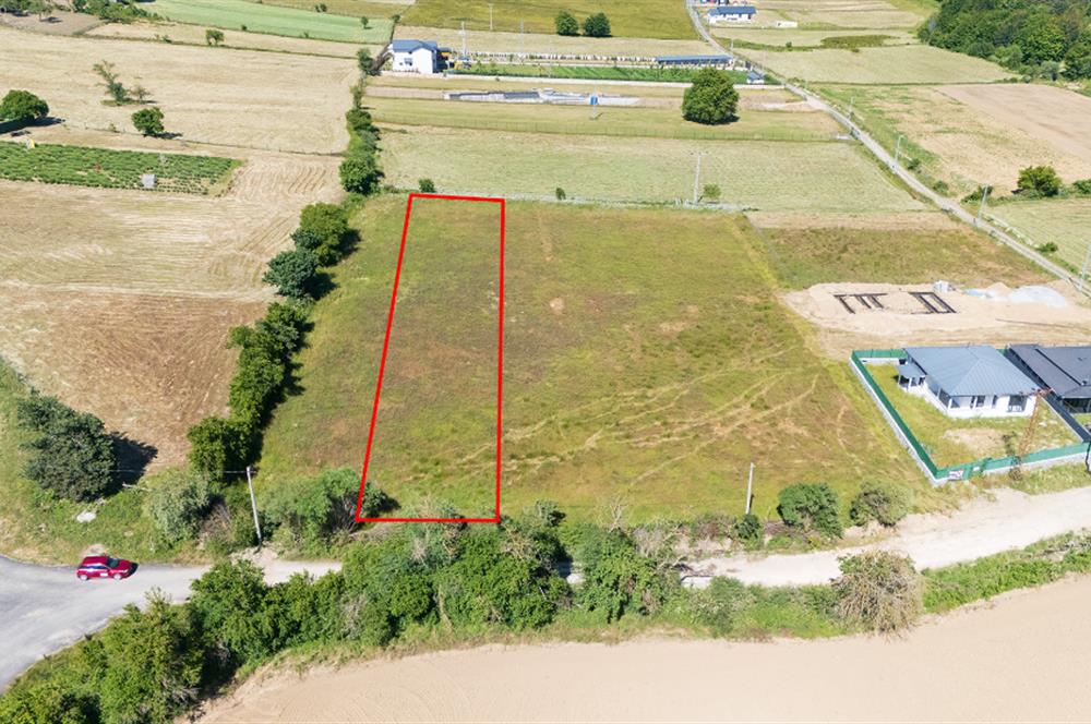 C21 Cius; Köy İçi İmarlı 3 Villa Projesine Uygun 1.500 m² Arsa