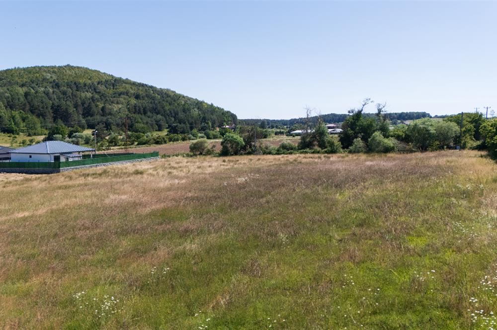 C21 Cius; Köy İçi İmarlı 3 Villa Projesine Uygun 1.500 m² Arsa