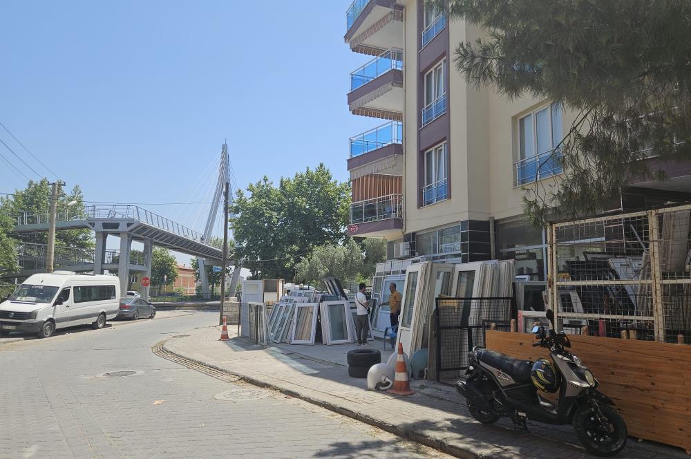 C21 LOFT'TAN PELİTLİBAĞ MAHALLESİNDE 500M2 SATILIK İŞYERİ
