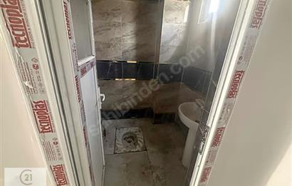 CADDE ÜZERİ HER İŞE UYGUN KÖŞE 125M2 TAKASLI
