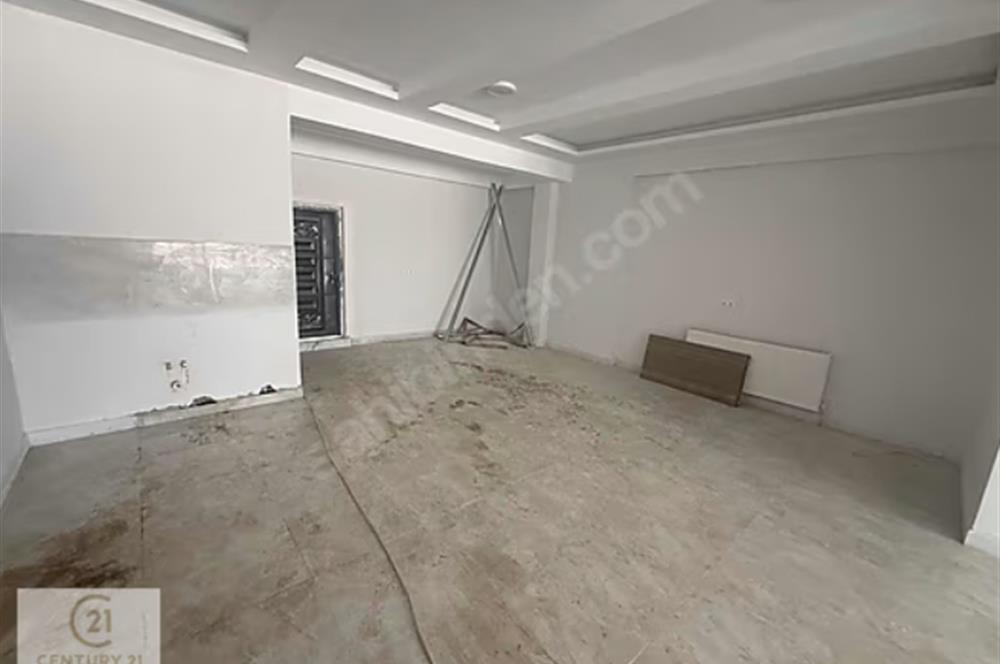 CADDE ÜZERİ HER İŞE UYGUN KÖŞE 125M2 TAKASLI
