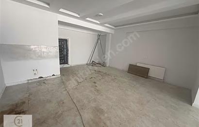 CADDE ÜZERİ HER İŞE UYGUN KÖŞE 125M2 TAKASLI