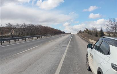 ESKİŞEHİR-BURSA YOLUNDA 29.150 m2 SATILIK TARLA