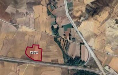 ESKİŞEHİR-BURSA YOLUNDA 29.150 m2 SATILIK TARLA