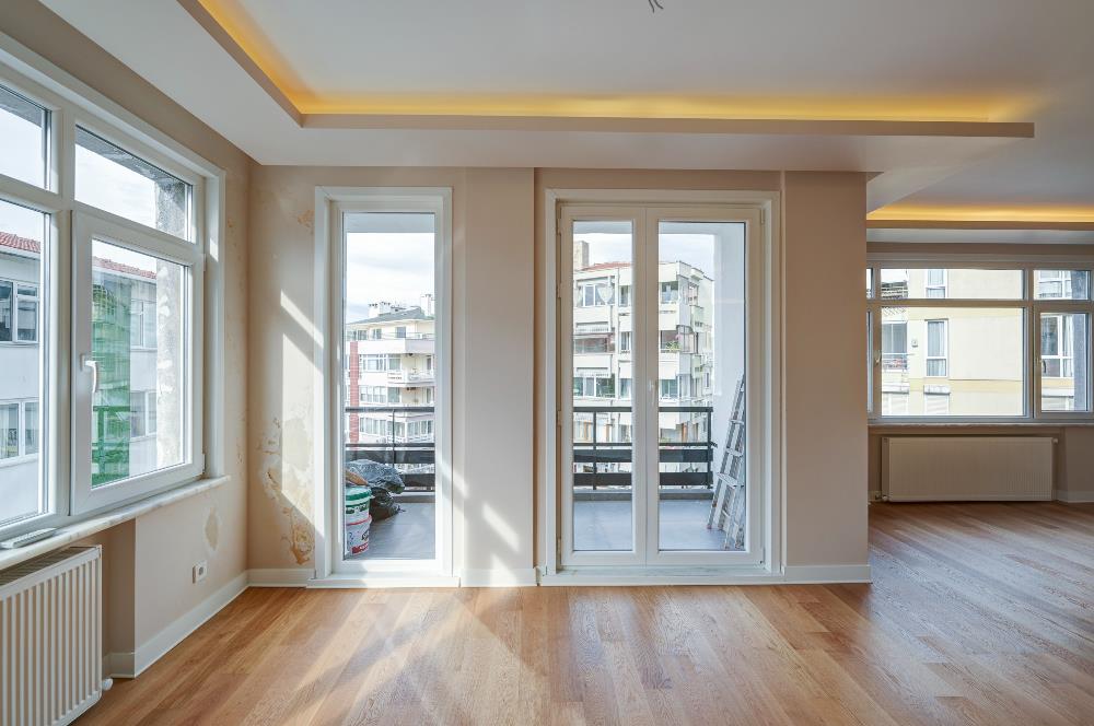 MODA FERİT TEK'TE ADRES HARİKA,A'DAN Z'YE İÇİ YENİ,BALKONLU BOŞ