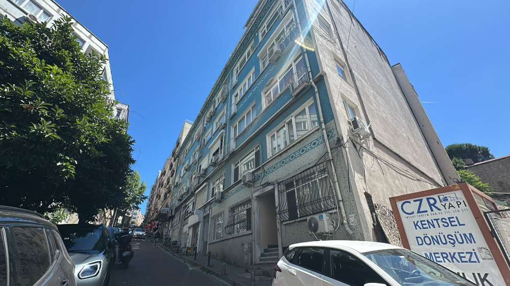 Beşiktaş Serencbey'de Deniz Manzaralı Teraslı Eşyalı 2+1 Kiralık