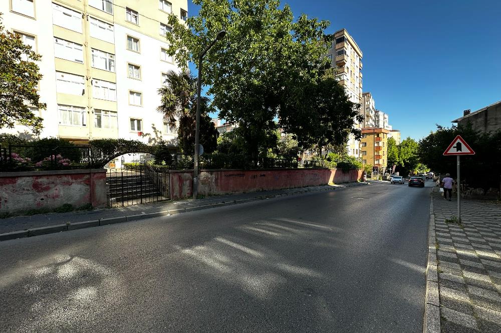 İSTANBUL ATAŞEHİR İÇERENKÖY'DE YATIRIMLIK SATILIK DÜKKAN