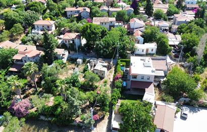 Eski Datça Merkezde Anıtlar Kurulu Kayıtlı Tarihi Taş Ev ve Avlulu Arsa"