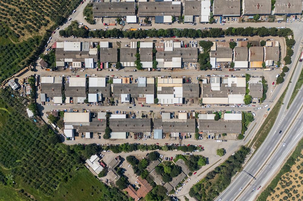 C21 Cius; Gemlik Sanayide 90 m² Kullanımlı Satılık Dükkan