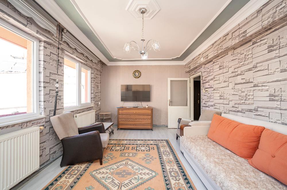 C21 Cius; Ahmet Süren Meydanı Civari 110 M2 3+1 Daire
