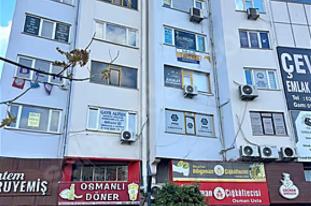 C21 Cius; Merkezi Konumda İki Katlı Tabela Değeri Yüksek Dükkan