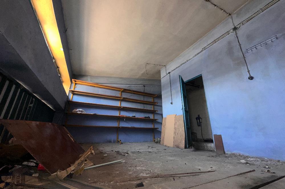 C21 Cius; Gemlik Sanayide 90 m² Kullanımlı Satılık Dükkan
