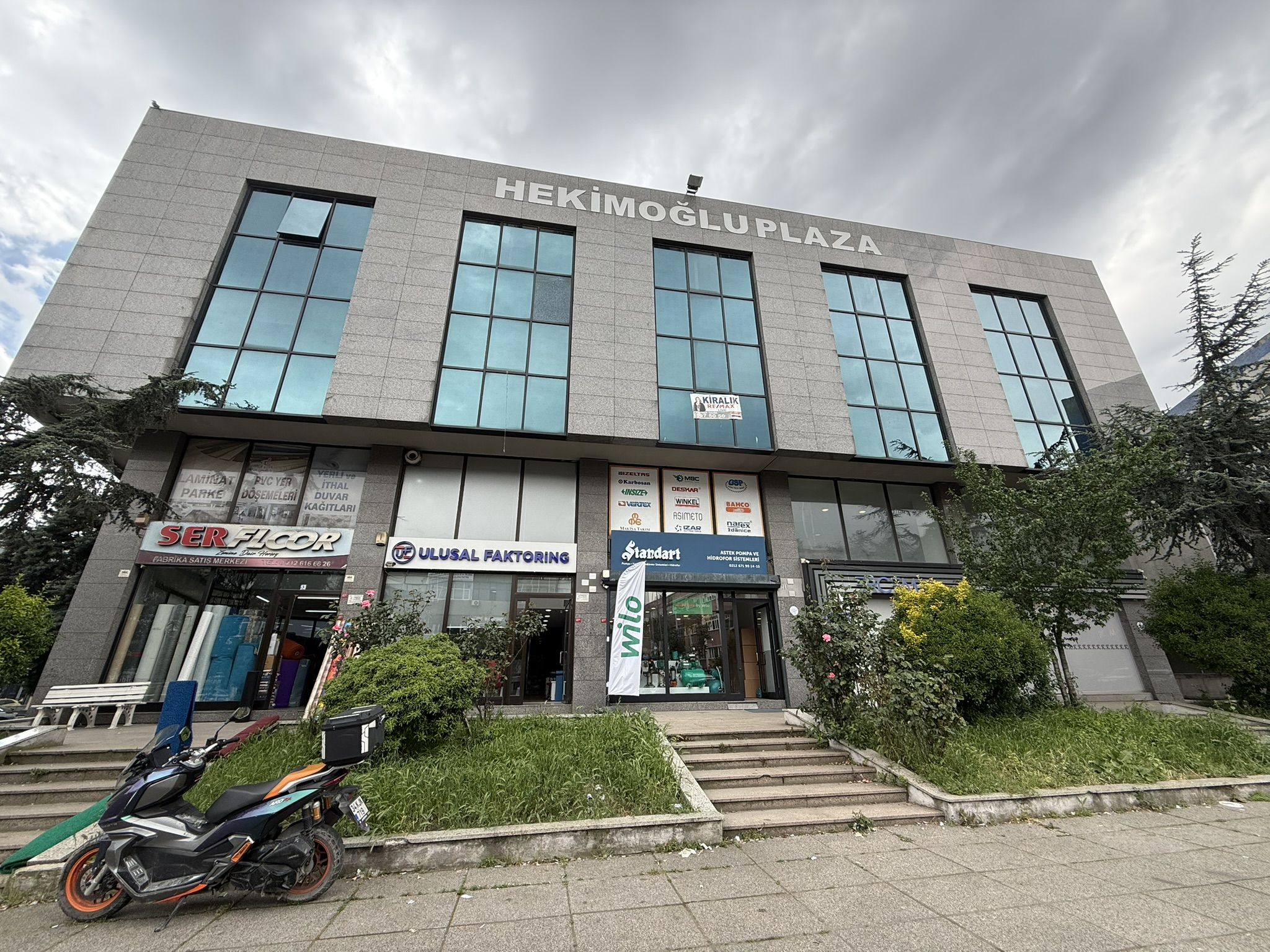 Bayrampaşa Kiralık Ofis Hekimoğlu Plaza 385m2 Kiralık Ofis