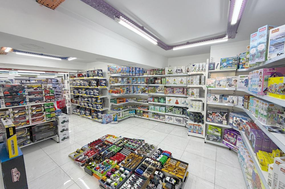 BAĞDAT CAD. CADDEBOSTAN' DA 180 M2 + DEPO BACALI KİRALIK DÜKKAN