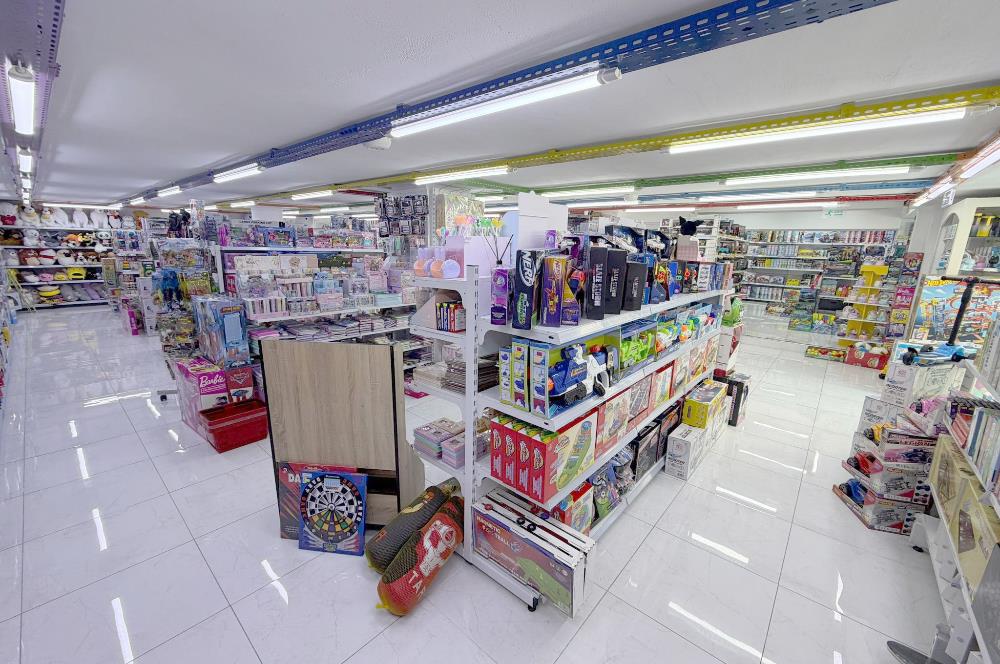 BAĞDAT CAD. CADDEBOSTAN' DA 180 M2 + DEPO BACALI KİRALIK DÜKKAN