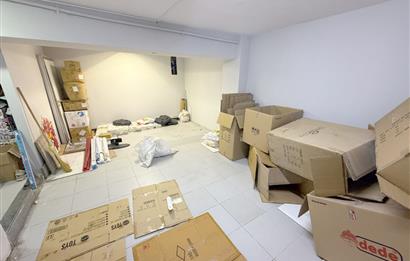 BAĞDAT CAD. CADDEBOSTAN' DA 180 M2 + DEPO BACALI KİRALIK DÜKKAN