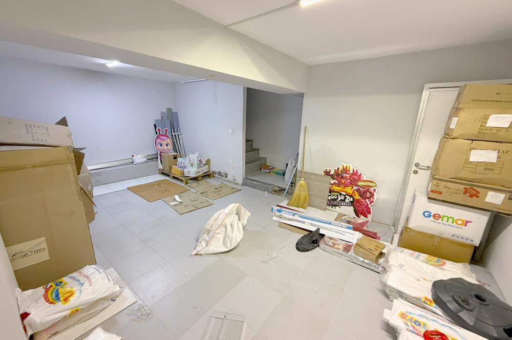 BAĞDAT CAD. CADDEBOSTAN' DA 180 M2 + DEPO BACALI KİRALIK DÜKKAN