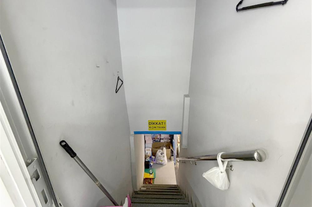 BAĞDAT CAD. CADDEBOSTAN' DA 180 M2 + DEPO BACALI KİRALIK DÜKKAN