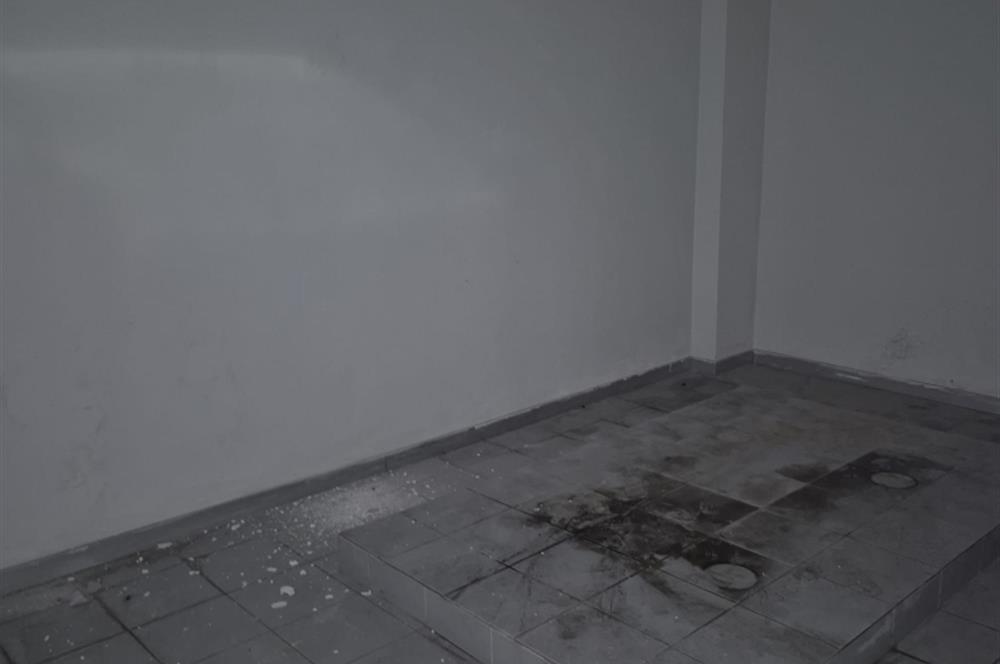Lüleburgaz İstasyon Caddesinde geniş dükkan