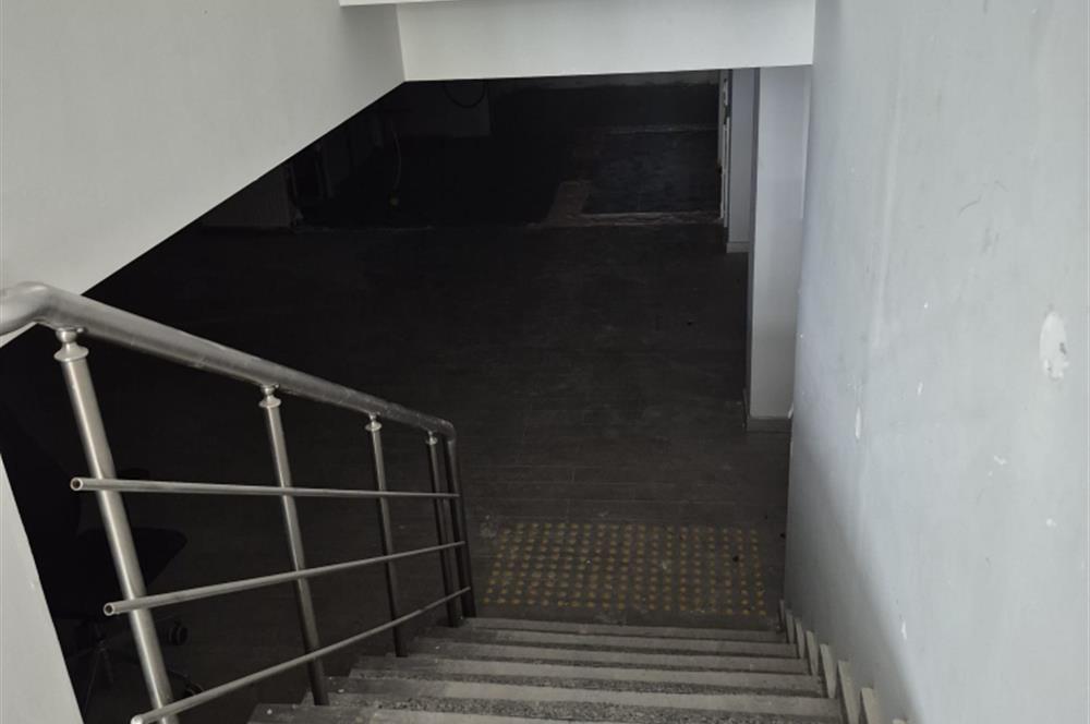 Lüleburgaz İstasyon Caddesinde geniş dükkan