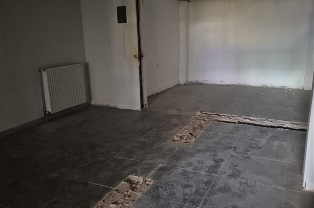 Lüleburgaz İstasyon Caddesinde geniş dükkan