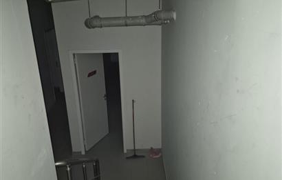 Lüleburgaz İstasyon Caddesinde geniş dükkan