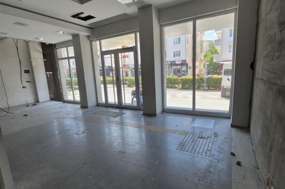 Lüleburgaz İstasyon Caddesinde geniş dükkan