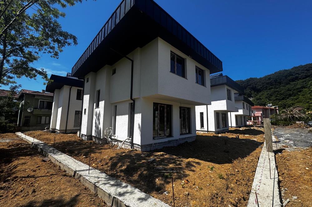 ŞİLE, AĞVA MERKEZ' DE ULTRA LÜKS SATILIK VİLLA A BLOK