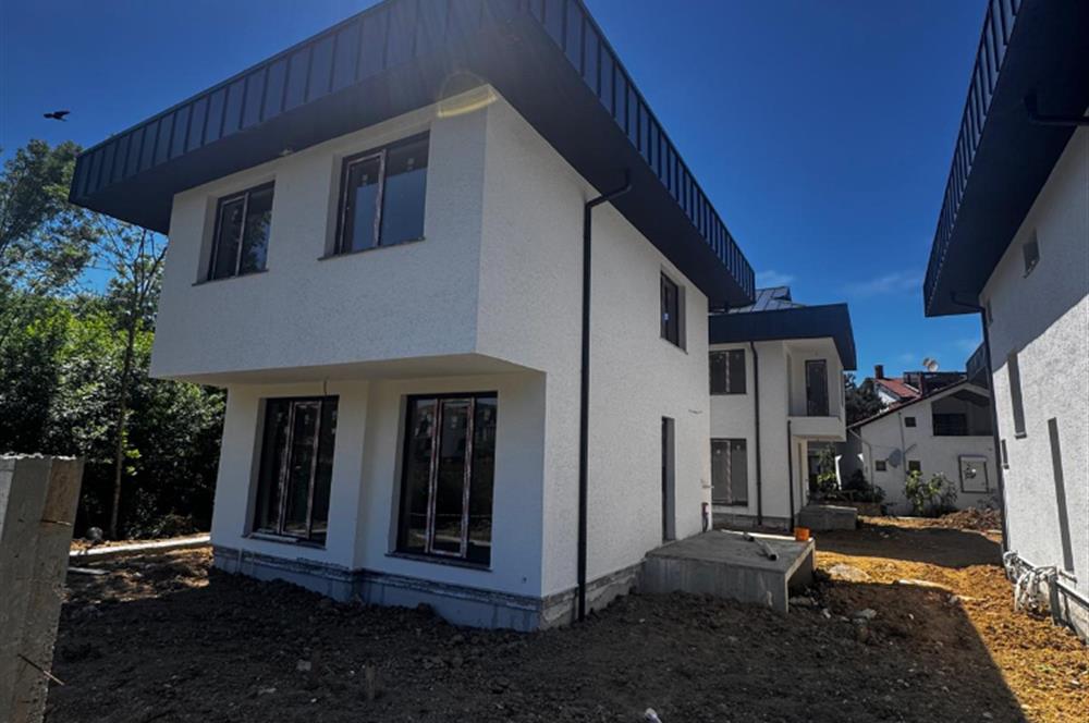 ŞİLE, AĞVA MERKEZ' DE ULTRA LÜKS SATILIK VİLLA A BLOK