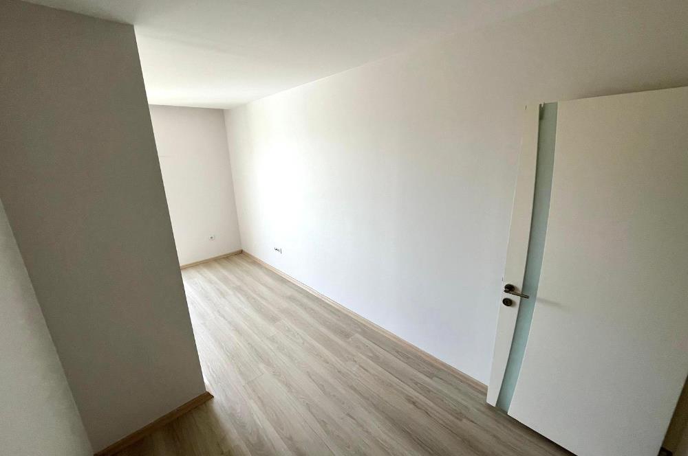 Dragani Sitesi'nde Havuzlu & Doğa Manzaralı 3+1 Kiralık Villa