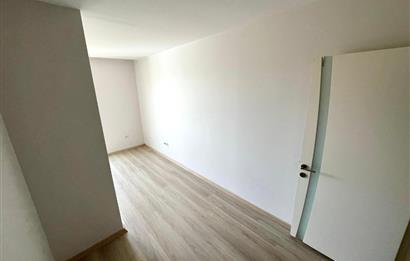 Dragani Sitesi'nde Havuzlu & Doğa Manzaralı 3+1 Kiralık Villa