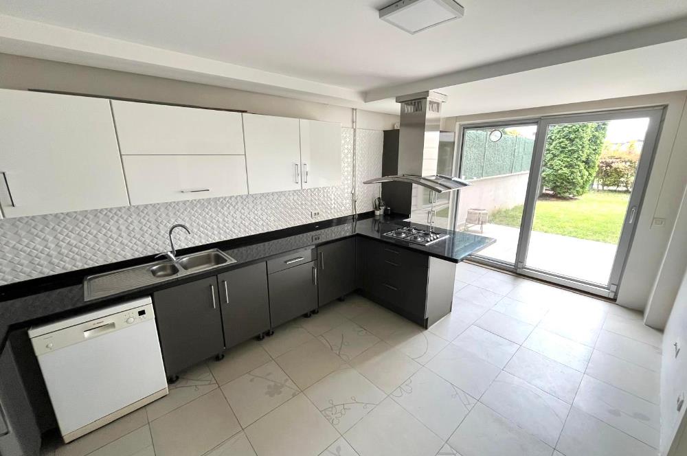 Dragani Sitesi'nde Havuzlu & Doğa Manzaralı 3+1 Kiralık Villa