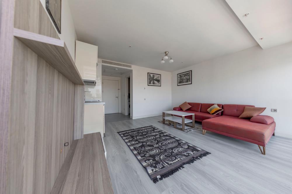 Adam Kule'de Boş Eşyalı 46 m2 Stüdyo Satılık Daire