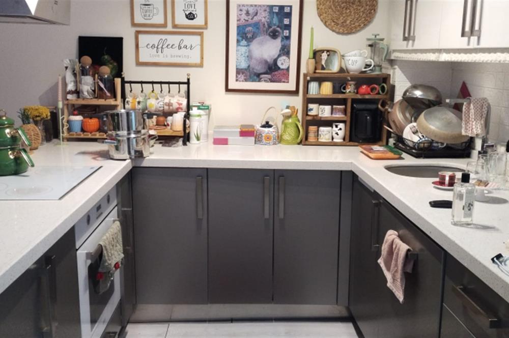 Üsküdar Merkezde, Satılık, Full Eşyalı, Geniş, Ferah 1+1