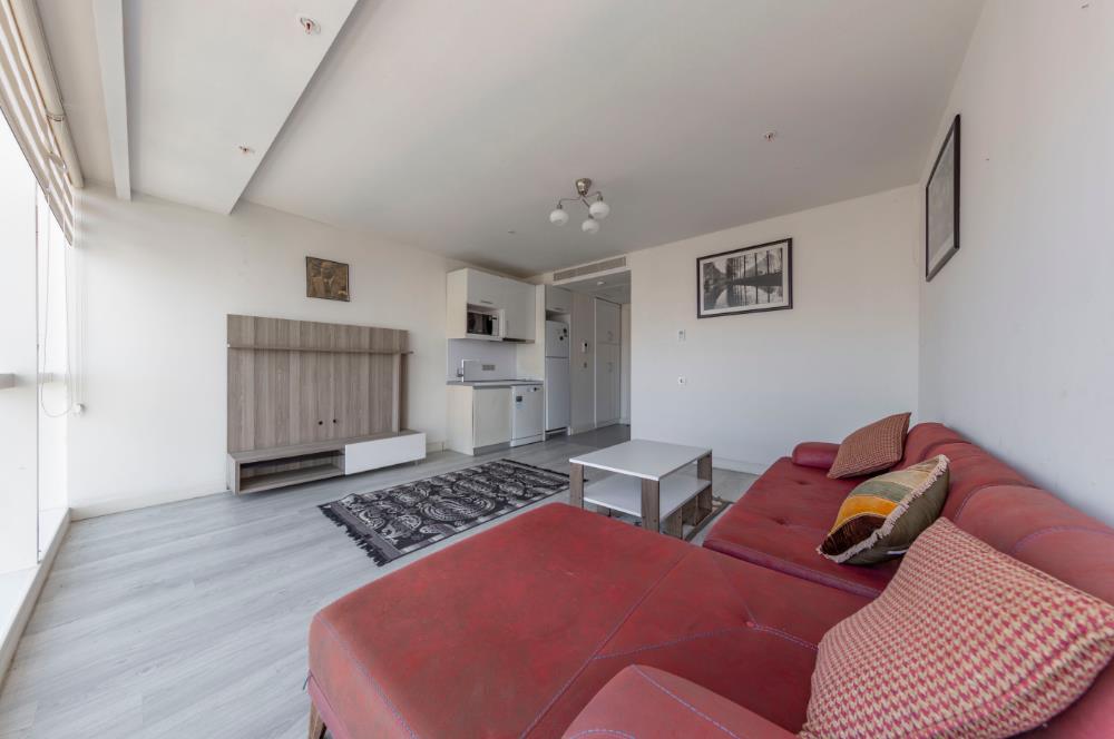 Adam Kule'de Boş Eşyalı 46 m2 Stüdyo Satılık Daire