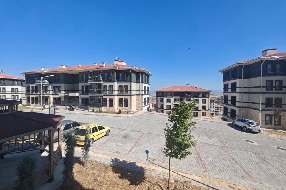 CENTURY 21 BAL'DAN  ALTIEYLÜL GOP. TOKİ MAHALLESİNDE   KİRALIK  2+1 DAİRE  