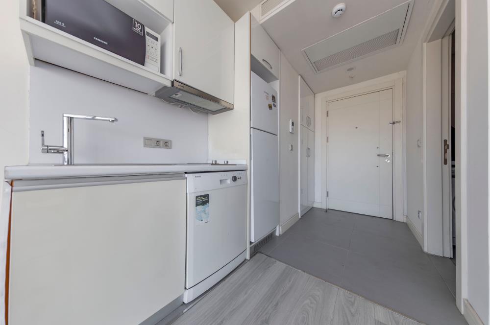 Adam Kule'de Boş Eşyalı 46 m2 Stüdyo Satılık Daire