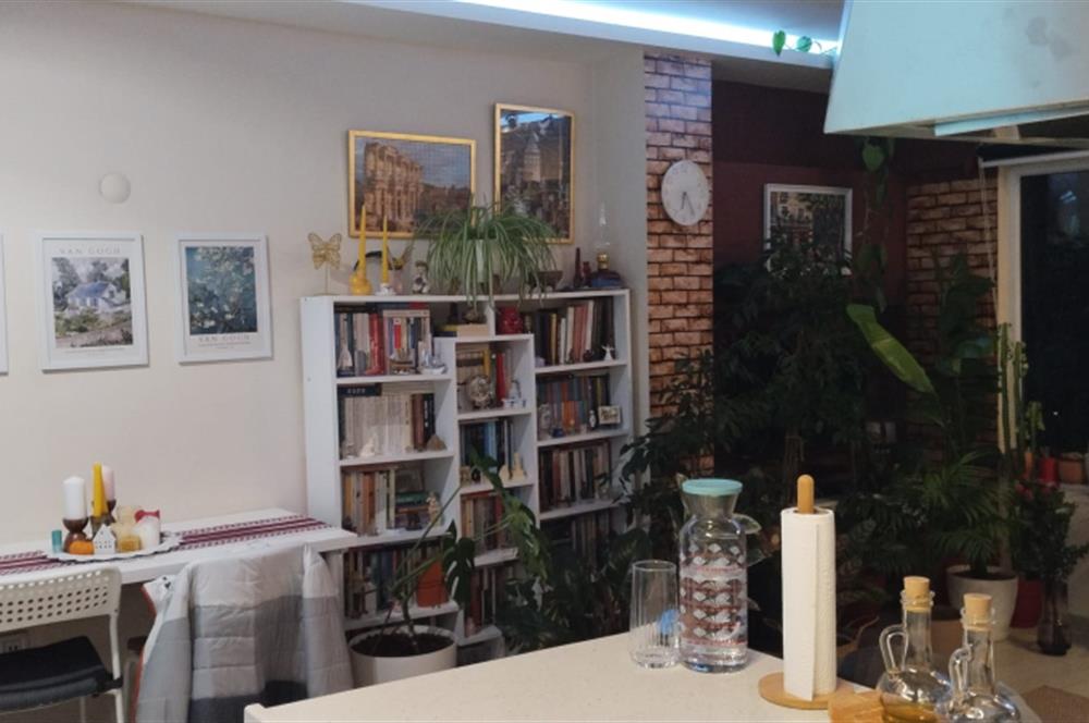 Üsküdar Merkezde, Satılık, Full Eşyalı, Geniş, Ferah 1+1