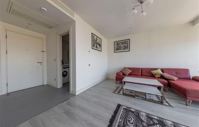 Adam Kule'de Boş Eşyalı 46 m2 Stüdyo Satılık Daire