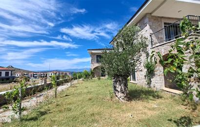 Cunda Adasında Satılık, Denize 100 Metre Mesafede Sıfır, Lüks,