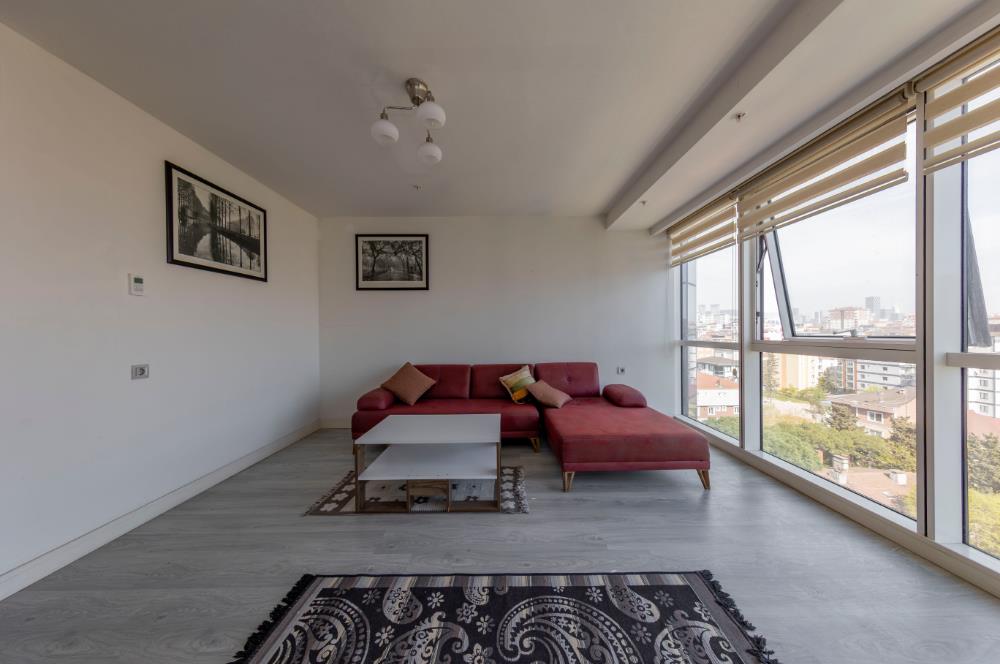 Adam Kule'de Boş Eşyalı 46 m2 Stüdyo Satılık Daire