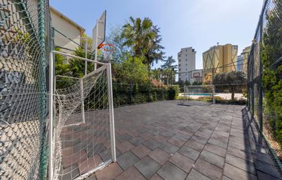 Adam Kule'de Boş Eşyalı 46 m2 Stüdyo Satılık Daire
