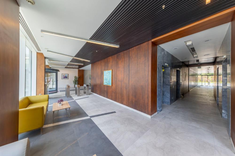Adam Kule'de Boş Eşyalı 46 m2 Stüdyo Satılık Daire